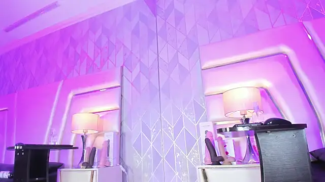 AnahisBennett online show from November 2025 08:29:02 AM