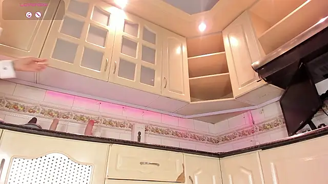 AnahisBennett online show from February 2026 06:26:01 AM