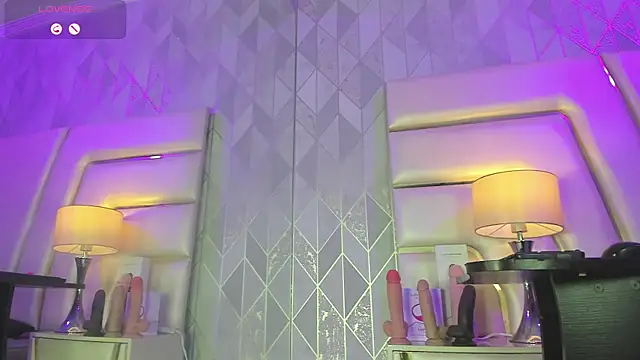 AnahisBennett online show from November 2025 04:02:01 AM