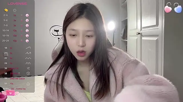 YaYa-521 online show from March 2025 05:13:01 PM