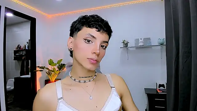 Snapshot of nilam_valker chatting on September 2025 03:43:01 AM nilam valker online show from September 2025 03:43:01 AM