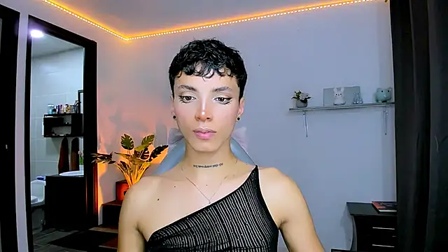 Snapshot of nilam_valker chatting on October 2025 11:28:02 PM nilam valker online show from October 2025 11:28:02 PM