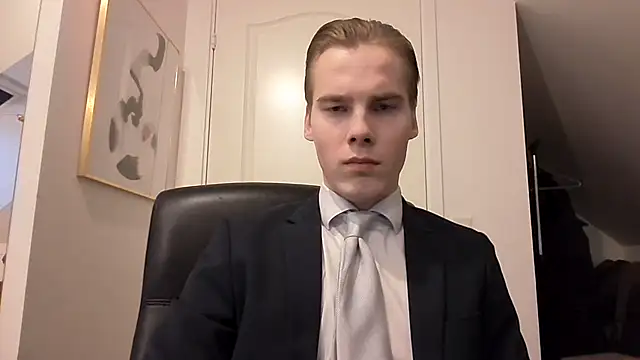 Alexander Royce online show from February 2025 03:39:02 PM