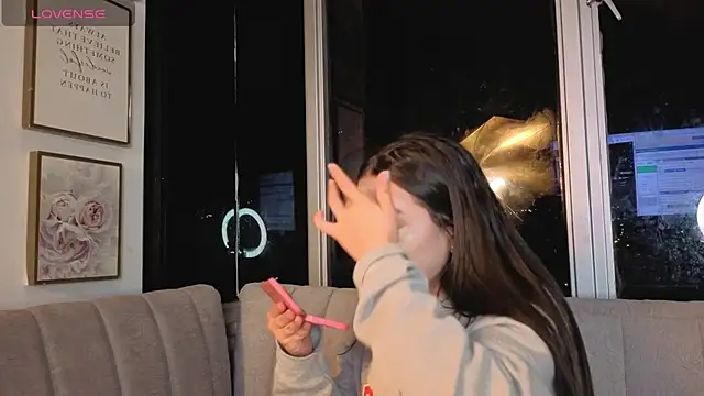 Snapshot of Ivanna_West chatting on April 2026 09:55:01 AM Ivanna West online show from April 2026 09:55:01 AM