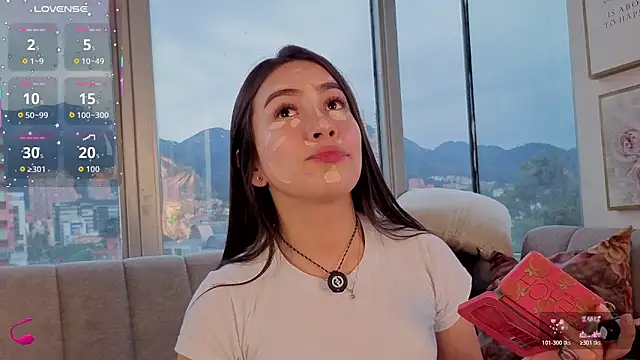 Snapshot of Ivanna_West chatting on November 2025 12:31:02 PM Ivanna West online show from November 2025 12:31:02 PM