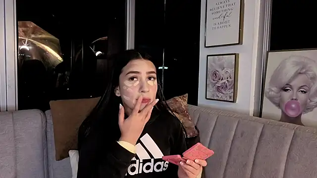 Ivanna West online show from January 2026 09:58:02 AM