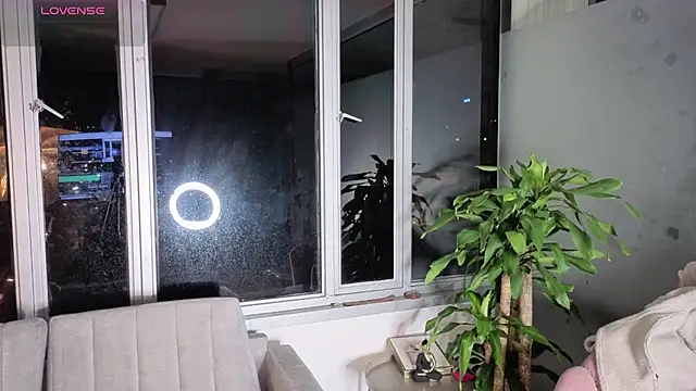 Ivanna West online show from February 2026 10:04:01 AM