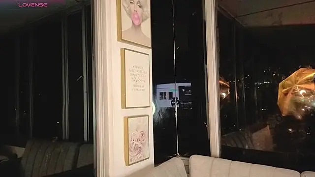 Snapshot of Ivanna_West chatting on March 2026 09:56:02 AM Ivanna West online show from March 2026 09:56:02 AM