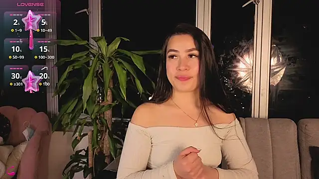 Snapshot of Ivanna_West chatting on November 2025 10:08:01 AM Ivanna West online show from November 2025 10:08:01 AM