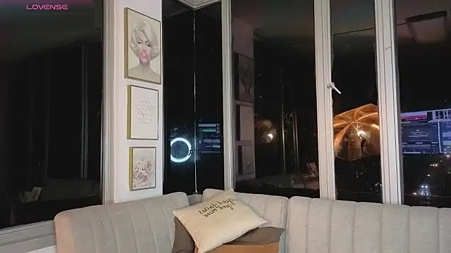 Ivanna West online show from February 2026 10:20:02 AM