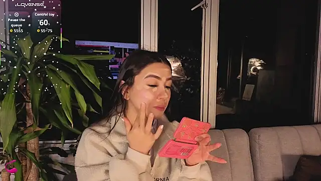 Snapshot of Ivanna_West chatting on November 2025 09:56:01 AM Ivanna West online show from November 2025 09:56:01 AM