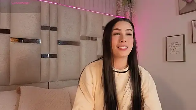 Snapshot of Ivanna_West chatting on March 2026 03:30:02 AM Ivanna West online show from March 2026 03:30:02 AM