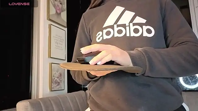 Ivanna West online show from February 2026 10:04:02 AM