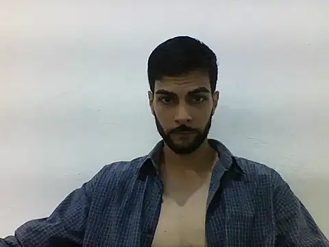 Gabrielteixeira120 online show from May 2026 03:47:01 PM