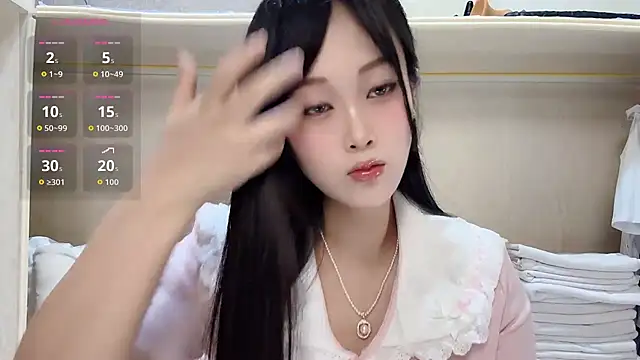 yueyue2003 online show from June 2026 12:11:02 PM