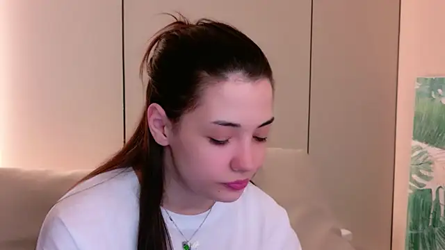 Snapshot of Alice_Deleon chatting on June 2026 10:32:01 AM Alice Deleon online show from June 2026 10:32:01 AM