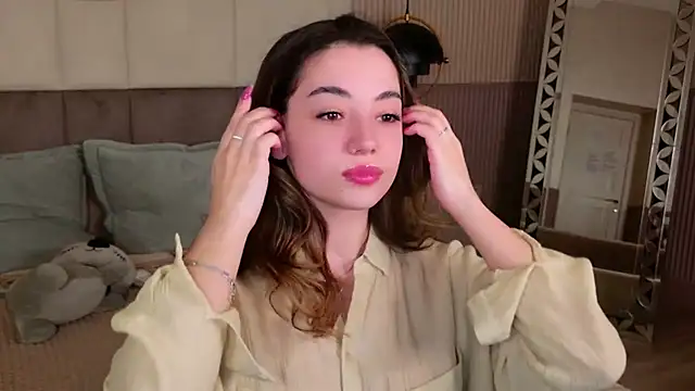 Alice Deleon online show from February 2025 09:25:02 PM