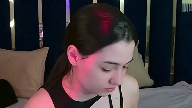 Alice Deleon online show from March 2026 10:43:02 AM