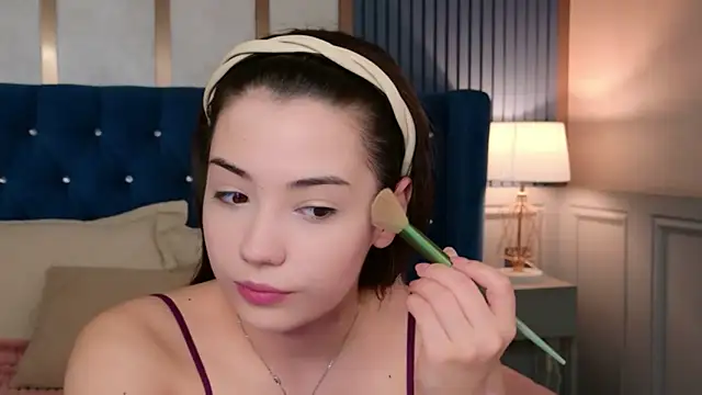 Alice Deleon online show from April 2026 11:18:02 AM