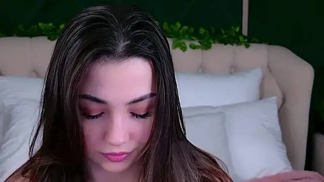 Snapshot of Alice_Deleon chatting on January 2026 11:38:01 AM Alice Deleon online show from January 2026 11:38:01 AM