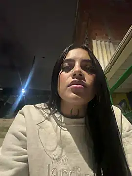 Emily sharlot online show from May 2026 07:02:02 AM