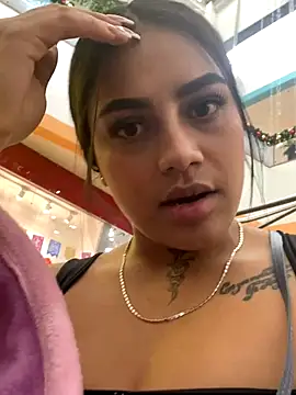 Emily sharlot online show from October 2025 09:01:01 PM