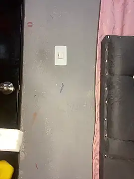 Emily sharlot online show from March 2026 05:57:02 AM