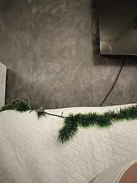 EmmaSulivan online show from November 2025 04:43:02 PM