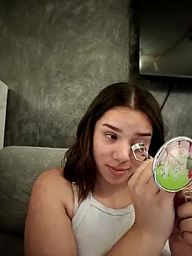 EmmaSulivan online show from December 2025 11:53:01 AM