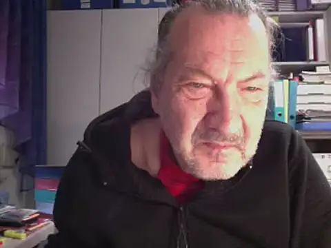 HMStraps01 online show from December 2024 10:54:01 AM