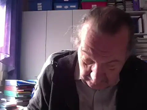 HMStraps01 online show from December 2024 09:30:01 AM