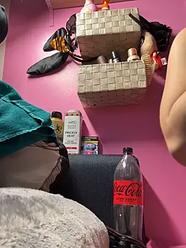 sexymelli18 online show from December 2025 06:10:02 PM