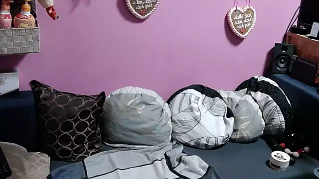 sexymelli18 online show from February 2025 09:42:01 PM