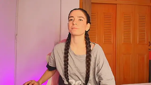 Peach Rose  online show from October 2025 10:11:01 PM