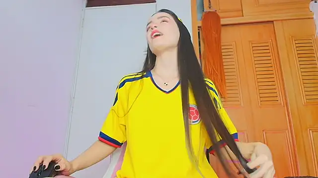 Peach Rose  online show from November 2025 05:06:02 PM