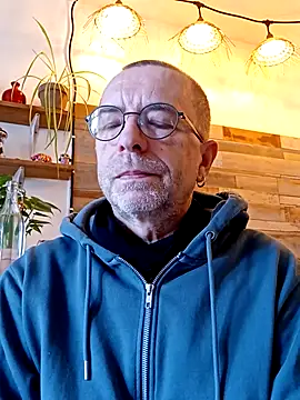 Snapshot of Xavspank2 chatting on February 2026 10:01:02 AM Xavspank2 online show from February 2026 10:01:02 AM