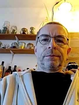 Snapshot of Xavspank2 chatting on December 2025 10:14:01 AM Xavspank2 online show from December 2025 10:14:01 AM