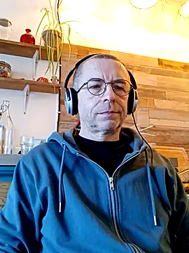 Snapshot of Xavspank2 chatting on January 2026 10:20:02 AM Xavspank2 online show from January 2026 10:20:02 AM