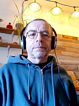 Snapshot of Xavspank2 chatting on January 2026 02:56:02 PM Xavspank2 online show from January 2026 02:56:02 PM