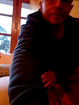 Snapshot of Xavspank2 chatting on February 2026 05:10:01 PM Xavspank2 online show from February 2026 05:10:01 PM