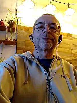 Snapshot of Xavspank2 chatting on February 2026 10:36:01 AM Xavspank2 online show from February 2026 10:36:01 AM