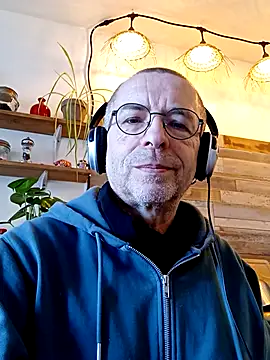 Snapshot of Xavspank2 chatting on February 2026 10:23:01 AM Xavspank2 online show from February 2026 10:23:01 AM