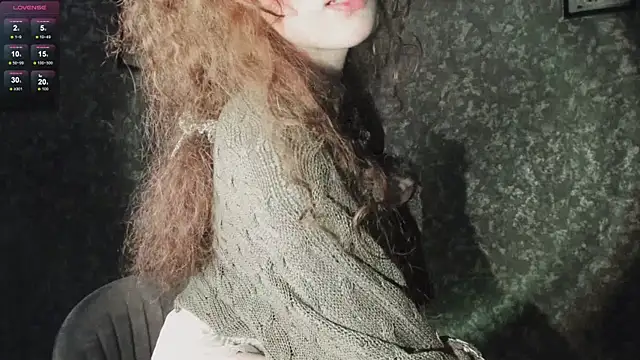 Snapshot of Dizer_clopy chatting on December 2025 04:33:02 PM Dizer clopy online show from December 2025 04:33:02 PM