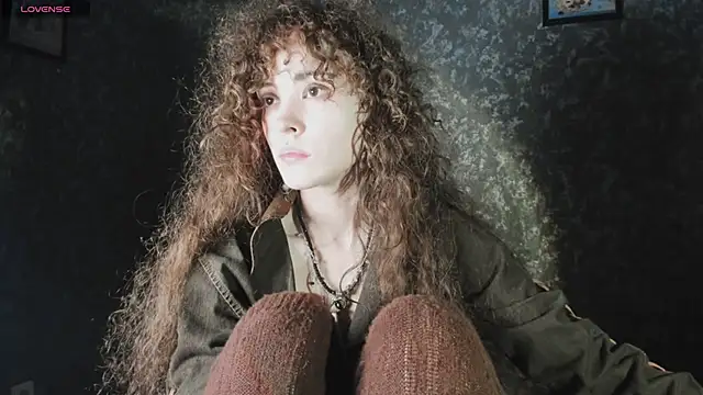 Snapshot of Dizer_clopy chatting on December 2025 04:39:02 PM Dizer clopy online show from December 2025 04:39:02 PM