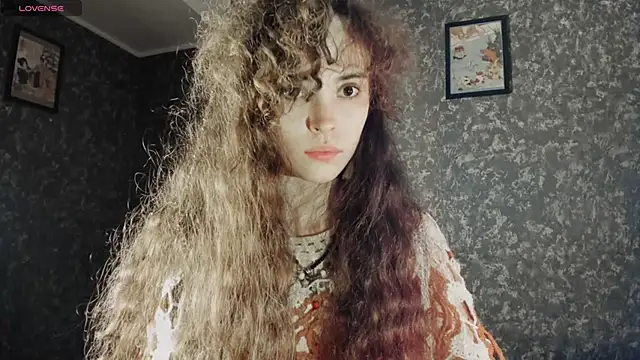 Snapshot of Dizer_clopy chatting on October 2025 03:19:02 PM Dizer clopy online show from October 2025 03:19:02 PM