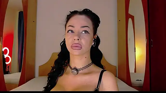 Sophie-Rosenfeld online show from April 2026 06:37:02 PM