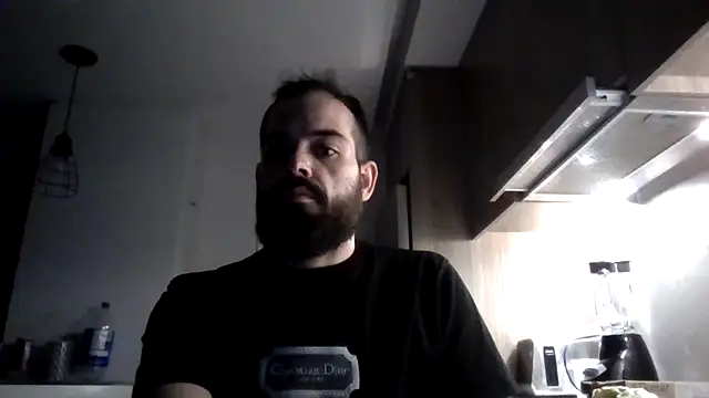 guccititi online show from November 2025 02:44:02 PM