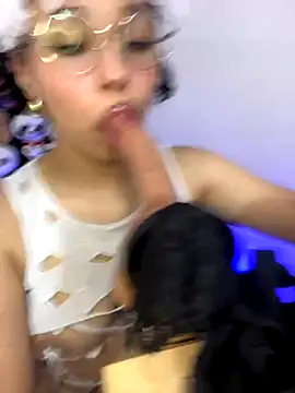 Emma Winslow online show from November 2025 05:28:02 AM