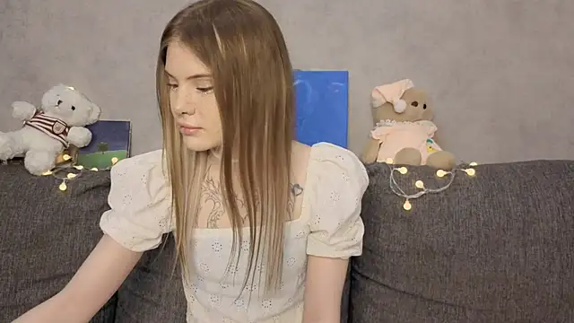CarolinePepper online show from May 2026 01:28:01 PM