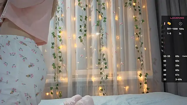 CarolinePepper online show from January 2026 07:12:01 PM